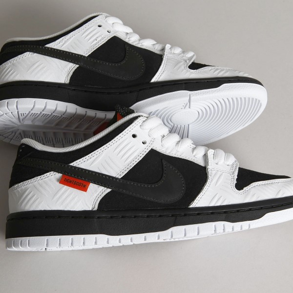 Nike SB x Tightbooth Dunk Low Pro White Black - Skateboarding